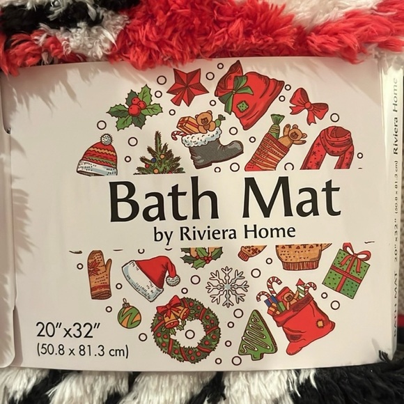 NWT- Riviera Home- Black Labrador With Christmas Patterned Scarf Bath Mat - Picture 4 of 6